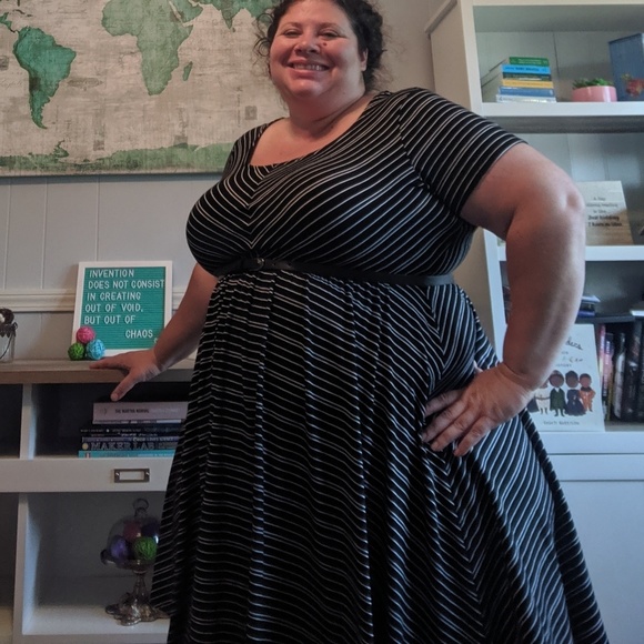 torrid Dresses & Skirts - Torrid Size 3 black stripes dress